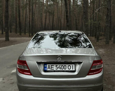 Бежевий Мерседес Ц-Клас, об'ємом двигуна 1.8 л та пробігом 183 тис. км за 9800 $, фото 4 на Automoto.ua