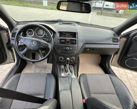 Бежевый Мерседес Ц-Класс, объемом двигателя 1.8 л и пробегом 182 тыс. км за 7800 $, фото 9 на Automoto.ua