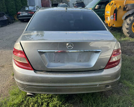 Бежевий Мерседес Ц-Клас, об'ємом двигуна 2.2 л та пробігом 100 тис. км за 2600 $, фото 3 на Automoto.ua