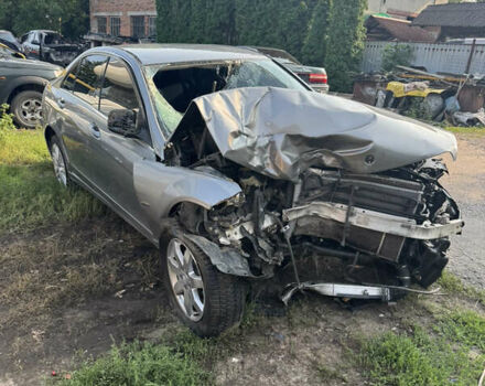 Бежевий Мерседес Ц-Клас, об'ємом двигуна 2.2 л та пробігом 100 тис. км за 2600 $, фото 6 на Automoto.ua