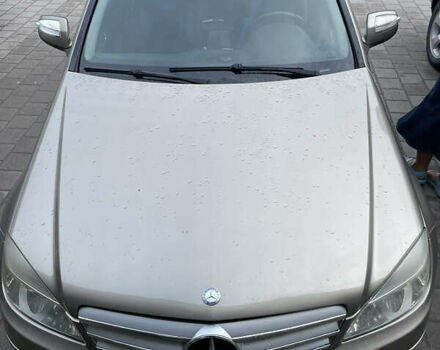 Бежевий Мерседес Ц-Клас, об'ємом двигуна 1.8 л та пробігом 155 тис. км за 7500 $, фото 1 на Automoto.ua