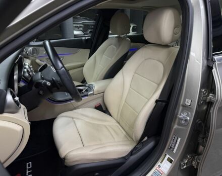 Бежевый Мерседес Ц-Класс, объемом двигателя 2 л и пробегом 60 тыс. км за 28900 $, фото 16 на Automoto.ua