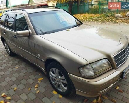 Бежевий Мерседес Ц-Клас, об'ємом двигуна 2.2 л та пробігом 520 тис. км за 3700 $, фото 3 на Automoto.ua