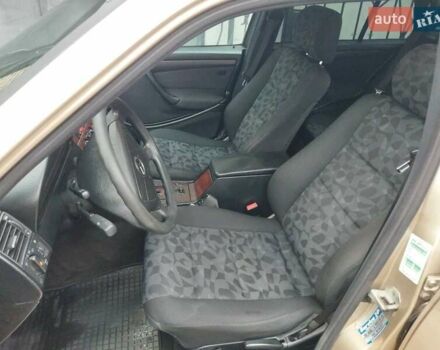 Бежевий Мерседес Ц-Клас, об'ємом двигуна 2.2 л та пробігом 520 тис. км за 3700 $, фото 6 на Automoto.ua