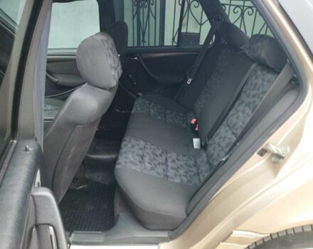 Бежевый Мерседес Ц-Класс, объемом двигателя 2.2 л и пробегом 520 тыс. км за 3700 $, фото 8 на Automoto.ua