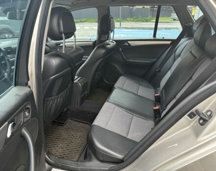 Бежевый Мерседес Ц-Класс, объемом двигателя 2.2 л и пробегом 40 тыс. км за 3200 $, фото 6 на Automoto.ua