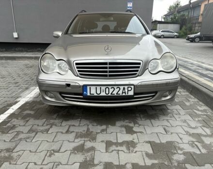 Бежевый Мерседес Ц-Класс, объемом двигателя 2.2 л и пробегом 40 тыс. км за 3200 $, фото 1 на Automoto.ua