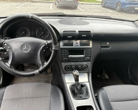 Бежевый Мерседес Ц-Класс, объемом двигателя 2.2 л и пробегом 40 тыс. км за 3200 $, фото 8 на Automoto.ua