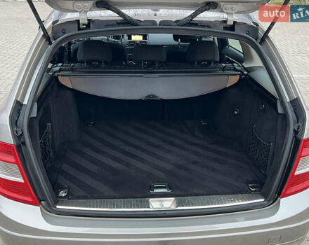 Бежевий Мерседес Ц-Клас, об'ємом двигуна 1.8 л та пробігом 204 тис. км за 8200 $, фото 37 на Automoto.ua