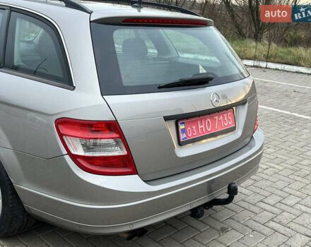 Бежевий Мерседес Ц-Клас, об'ємом двигуна 1.8 л та пробігом 204 тис. км за 8200 $, фото 12 на Automoto.ua