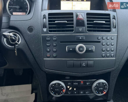 Бежевий Мерседес Ц-Клас, об'ємом двигуна 1.8 л та пробігом 204 тис. км за 8200 $, фото 15 на Automoto.ua