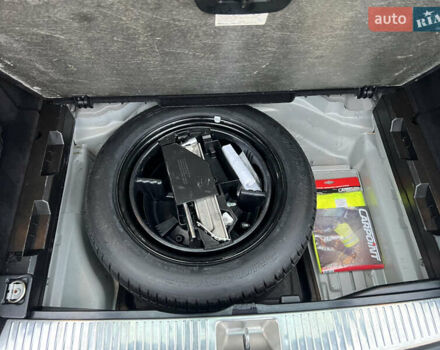 Бежевий Мерседес Ц-Клас, об'ємом двигуна 1.8 л та пробігом 204 тис. км за 8200 $, фото 36 на Automoto.ua