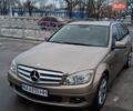 Бежевый Мерседес Ц-Класс, объемом двигателя 2.2 л и пробегом 290 тыс. км за 8700 $, фото 1 на Automoto.ua