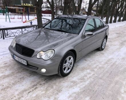 Бежевый Мерседес Ц-Класс, объемом двигателя 1.8 л и пробегом 377 тыс. км за 5000 $, фото 1 на Automoto.ua