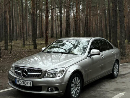 Бежевий Мерседес Ц-Клас, об'ємом двигуна 1.8 л та пробігом 183 тис. км за 9800 $, фото 1 на Automoto.ua