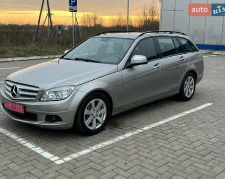 Бежевий Мерседес Ц-Клас, об'ємом двигуна 1.8 л та пробігом 204 тис. км за 8200 $, фото 1 на Automoto.ua