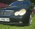 Чорний Мерседес Ц-Клас, об'ємом двигуна 2 л та пробігом 3 тис. км за 3500 $, фото 3 на Automoto.ua