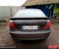 Чорний Мерседес Ц-Клас, об'ємом двигуна 2 л та пробігом 350 тис. км за 5000 $, фото 2 на Automoto.ua