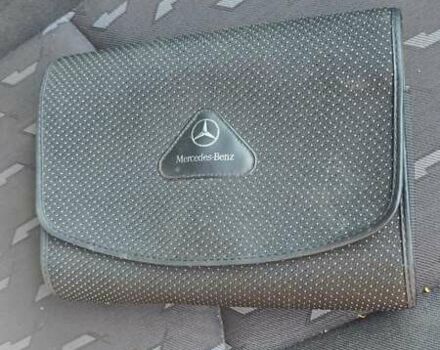 Черный Мерседес Ц-Класс, объемом двигателя 1.8 л и пробегом 300 тыс. км за 3300 $, фото 5 на Automoto.ua