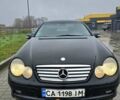 Черный Мерседес Ц-Класс, объемом двигателя 1.8 л и пробегом 300 тыс. км за 3300 $, фото 1 на Automoto.ua