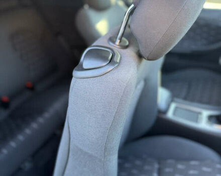 Чорний Мерседес Ц-Клас, об'ємом двигуна 1.8 л та пробігом 250 тис. км за 3350 $, фото 9 на Automoto.ua