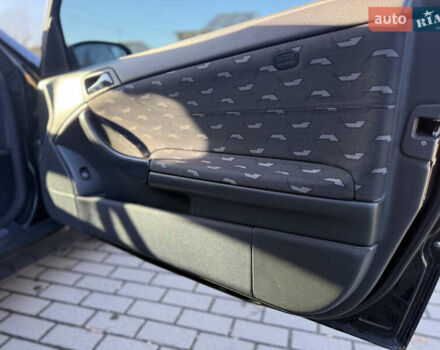 Чорний Мерседес Ц-Клас, об'ємом двигуна 1.8 л та пробігом 250 тис. км за 3350 $, фото 7 на Automoto.ua
