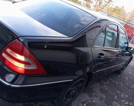 Черный Мерседес Ц-Класс, объемом двигателя 0 л и пробегом 1 тыс. км за 5000 $, фото 1 на Automoto.ua