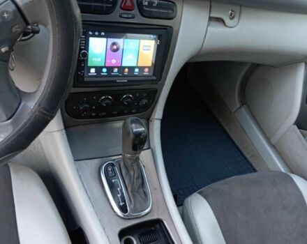 Черный Мерседес Ц-Класс, объемом двигателя 0 л и пробегом 1 тыс. км за 5000 $, фото 4 на Automoto.ua