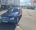 Черный Мерседес Ц-Класс, объемом двигателя 2.2 л и пробегом 347 тыс. км за 4000 $, фото 2 на Automoto.ua
