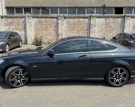 Черный Мерседес Ц-Класс, объемом двигателя 1.8 л и пробегом 197 тыс. км за 11850 $, фото 20 на Automoto.ua