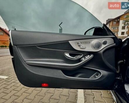 Черный Мерседес Ц-Класс, объемом двигателя 2.14 л и пробегом 91 тыс. км за 21900 $, фото 22 на Automoto.ua
