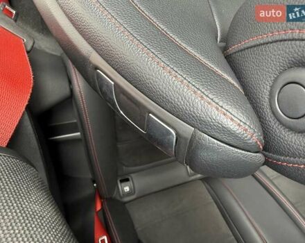 Черный Мерседес Ц-Класс, объемом двигателя 3 л и пробегом 55 тыс. км за 39333 $, фото 13 на Automoto.ua