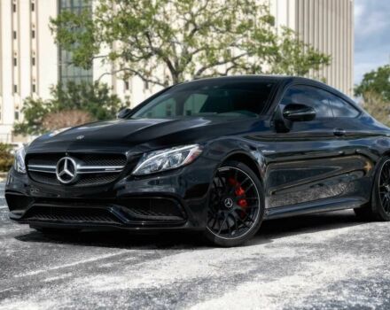 Черный Мерседес Ц-Класс, объемом двигателя 4 л и пробегом 36 тыс. км за 30000 $, фото 2 на Automoto.ua