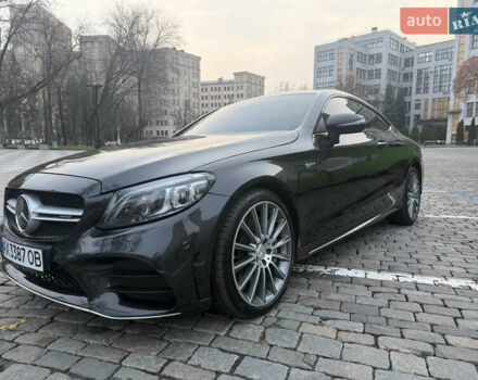 Черный Мерседес Ц-Класс, объемом двигателя 3 л и пробегом 64 тыс. км за 38000 $, фото 1 на Automoto.ua