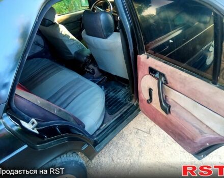 Чорний Мерседес Ц-Клас, об'ємом двигуна 2 л та пробігом 0 тис. км за 1500 $, фото 5 на Automoto.ua