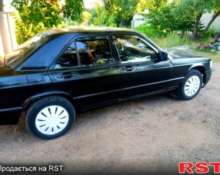 Чорний Мерседес Ц-Клас, об'ємом двигуна 2 л та пробігом 0 тис. км за 1500 $, фото 2 на Automoto.ua