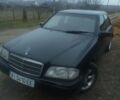 Чорний Мерседес Ц-Клас, об'ємом двигуна 1.8 л та пробігом 450 тис. км за 2500 $, фото 1 на Automoto.ua