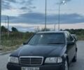 Чорний Мерседес Ц-Клас, об'ємом двигуна 2.5 л та пробігом 500 тис. км за 1650 $, фото 1 на Automoto.ua