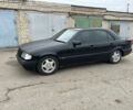 Чорний Мерседес Ц-Клас, об'ємом двигуна 2 л та пробігом 350 тис. км за 1750 $, фото 1 на Automoto.ua