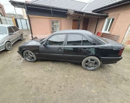 Чорний Мерседес Ц-Клас, об'ємом двигуна 1.8 л та пробігом 240 тис. км за 3600 $, фото 19 на Automoto.ua