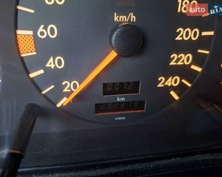 Чорний Мерседес Ц-Клас, об'ємом двигуна 1.8 л та пробігом 293 тис. км за 1550 $, фото 32 на Automoto.ua