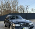 Черный Мерседес Ц-Класс, объемом двигателя 1.8 л и пробегом 350 тыс. км за 2000 $, фото 4 на Automoto.ua