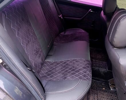 Черный Мерседес Ц-Класс, объемом двигателя 2.2 л и пробегом 244 тыс. км за 3700 $, фото 7 на Automoto.ua