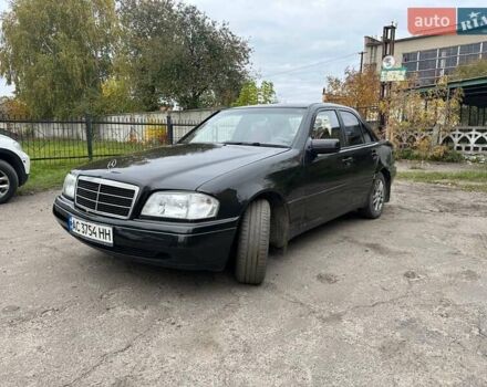 Мерседес Ц-Класс 1994 в Ковель на Automoto.ua Черный Мерседес Ц-Класс, объемом двигателя 1.8 л и пробегом 400 тыс. км за 2500 $, фото 5 на Automoto.ua