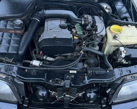 Чорний Мерседес Ц-Клас, об'ємом двигуна 1.8 л та пробігом 240 тис. км за 3600 $, фото 2 на Automoto.ua