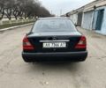 Чорний Мерседес Ц-Клас, об'ємом двигуна 2 л та пробігом 350 тис. км за 1750 $, фото 3 на Automoto.ua