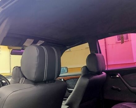 Черный Мерседес Ц-Класс, объемом двигателя 2.2 л и пробегом 244 тыс. км за 3700 $, фото 8 на Automoto.ua