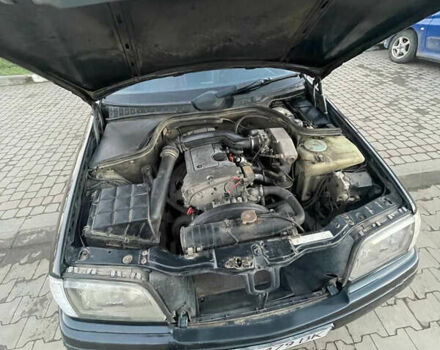 Черный Мерседес Ц-Класс, объемом двигателя 1.8 л и пробегом 227 тыс. км за 2500 $, фото 8 на Automoto.ua