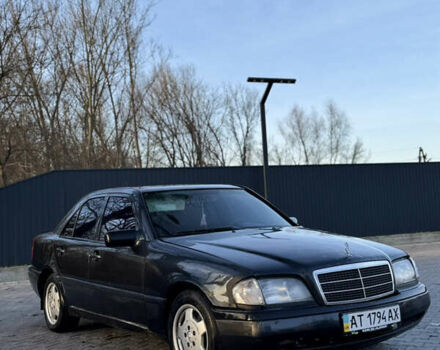 Черный Мерседес Ц-Класс, объемом двигателя 1.8 л и пробегом 350 тыс. км за 2000 $, фото 9 на Automoto.ua