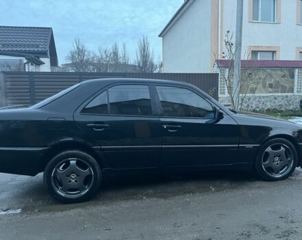 Чорний Мерседес Ц-Клас, об'ємом двигуна 1.8 л та пробігом 240 тис. км за 3600 $, фото 15 на Automoto.ua